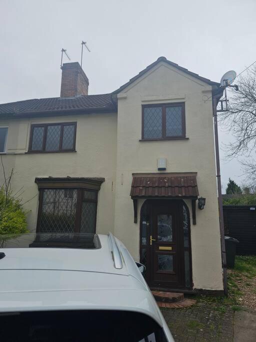 Quiet Family Home Tettenhall Εξωτερικό φωτογραφία